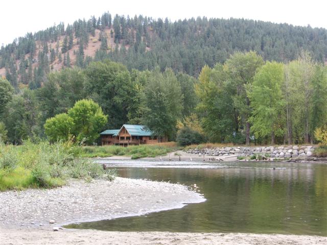 Leavenworth Home on Wenatchee River